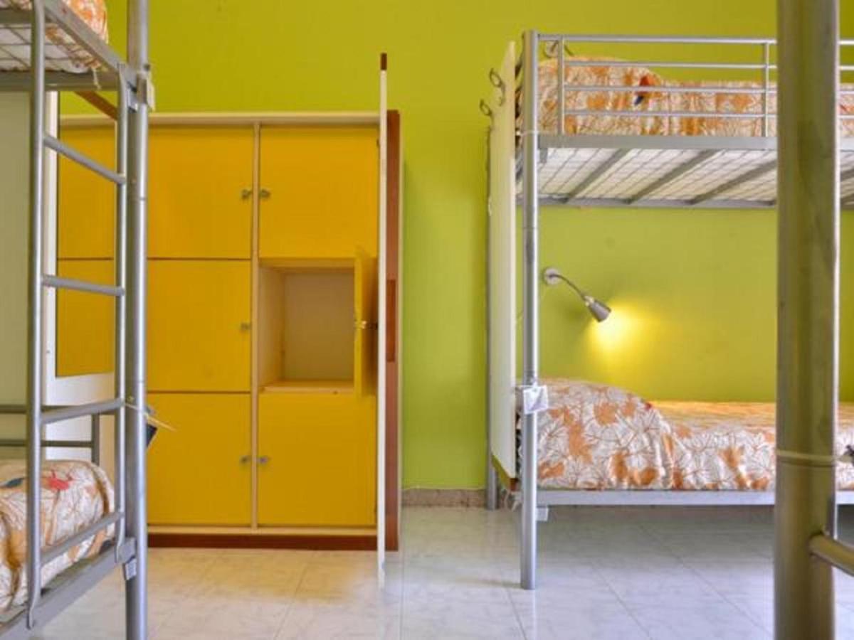 Gianni House Backpackers Hostel Giardini Naxos Εξωτερικό φωτογραφία
