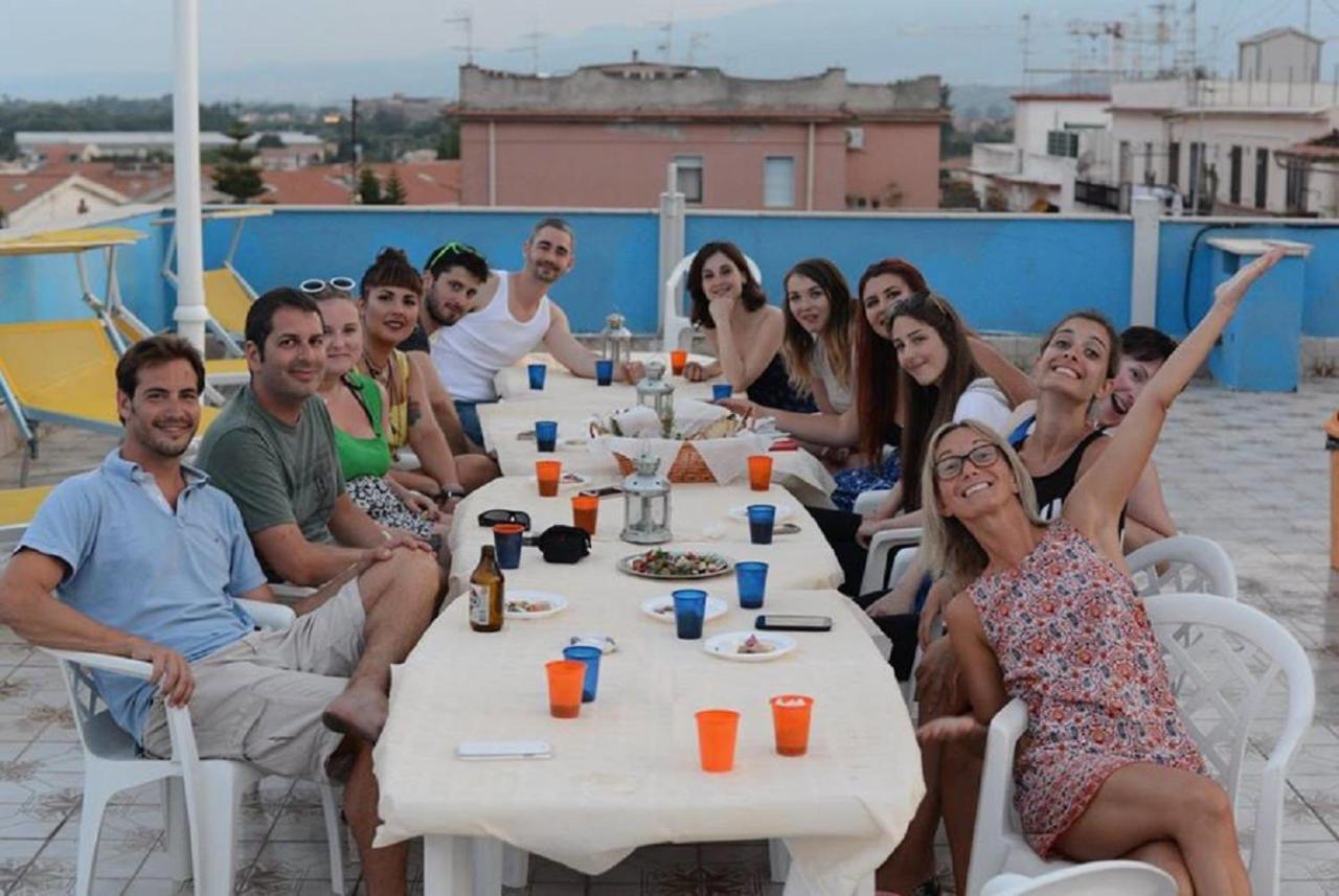 Gianni House Backpackers Hostel Giardini Naxos Εξωτερικό φωτογραφία