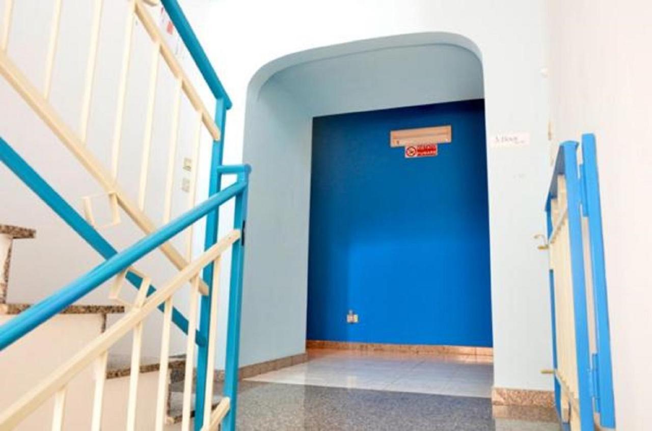 Gianni House Backpackers Hostel Giardini Naxos Εξωτερικό φωτογραφία