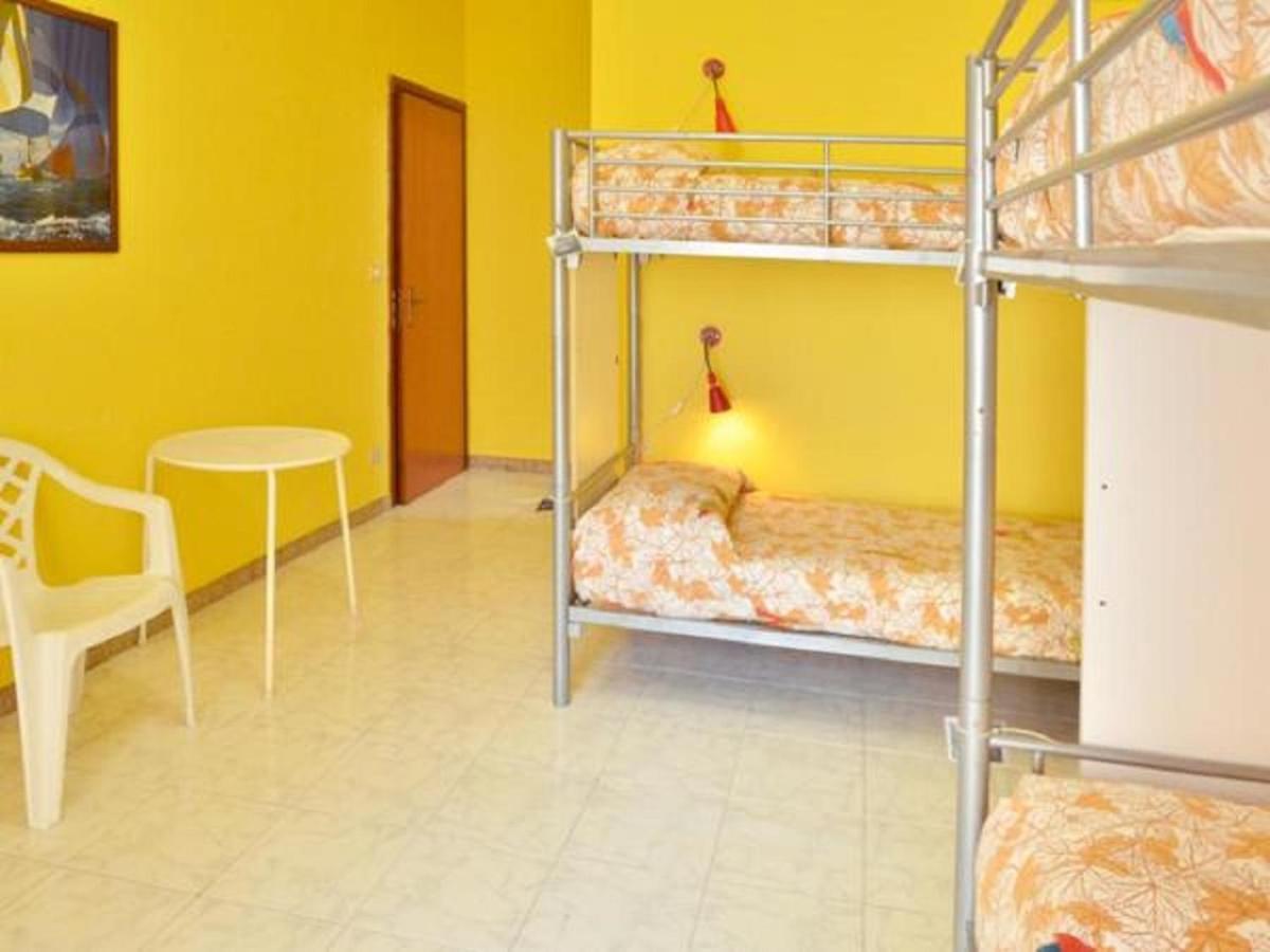 Gianni House Backpackers Hostel Giardini Naxos Εξωτερικό φωτογραφία