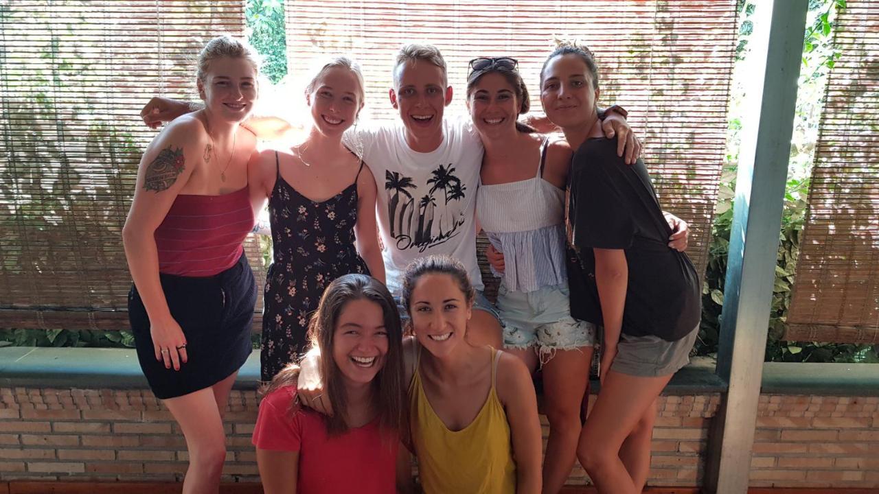 Gianni House Backpackers Hostel Giardini Naxos Εξωτερικό φωτογραφία