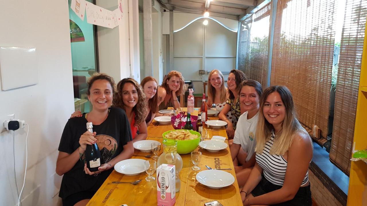 Gianni House Backpackers Hostel Giardini Naxos Εξωτερικό φωτογραφία